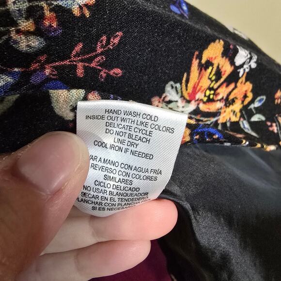 Women's Democracy Black Floral 3/4 Sleeve Open Front Blazer | Size Small - Picture 10 of 11